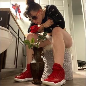 Meet your Posher, Yarai